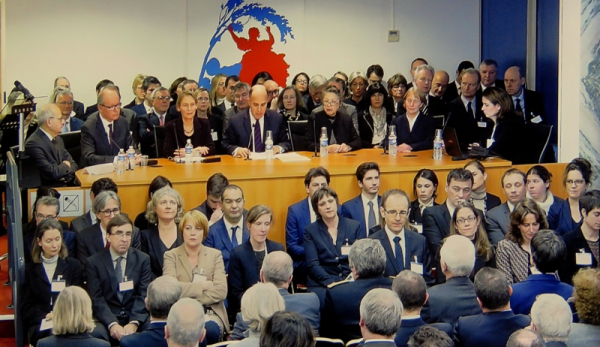 Audience-solennelle-Image-1-TG-Format.jpg
